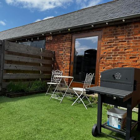 Brick Barn Villa Halstead  Luaran gambar