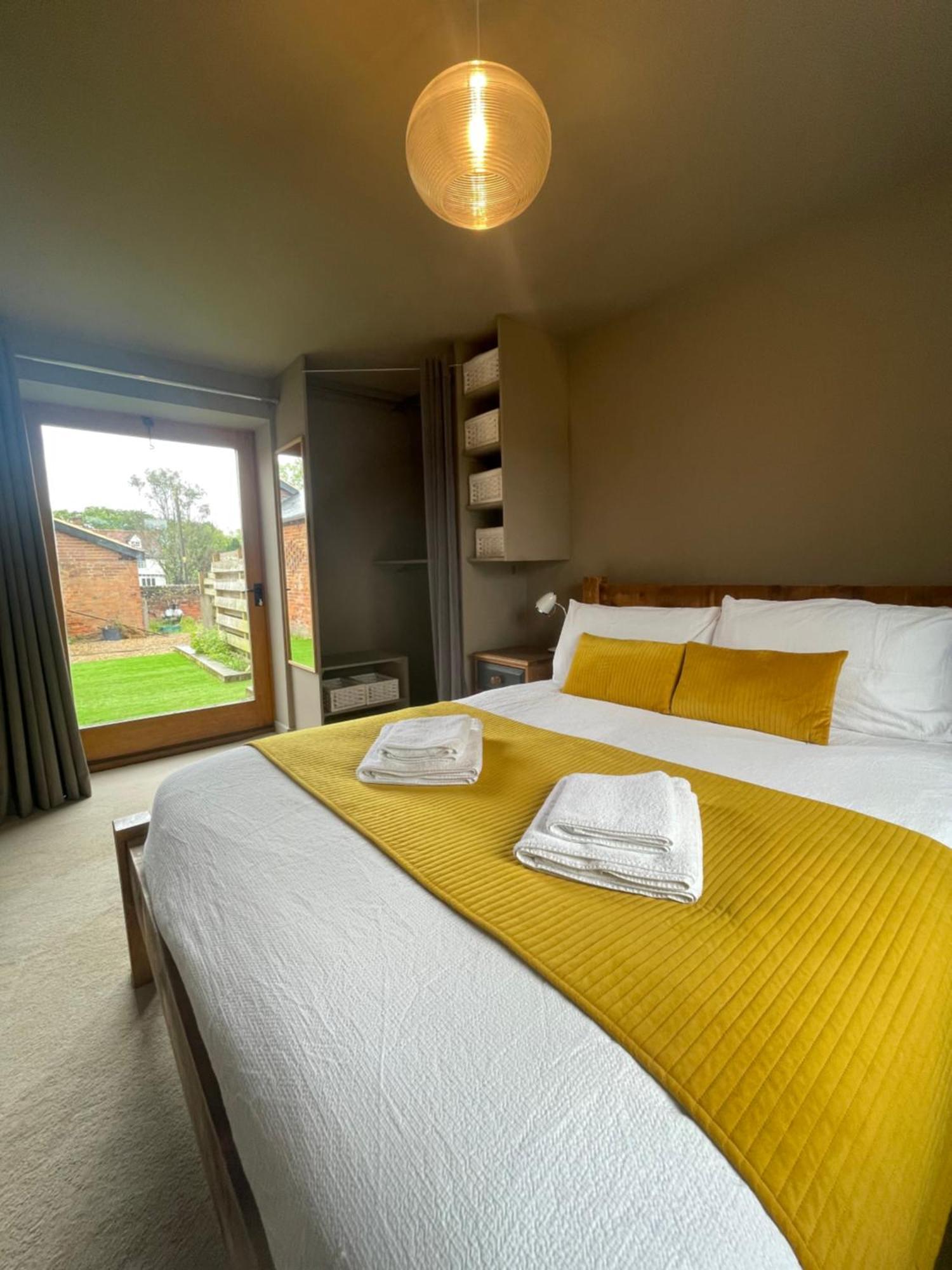 Brick Barn Villa Halstead  Luaran gambar